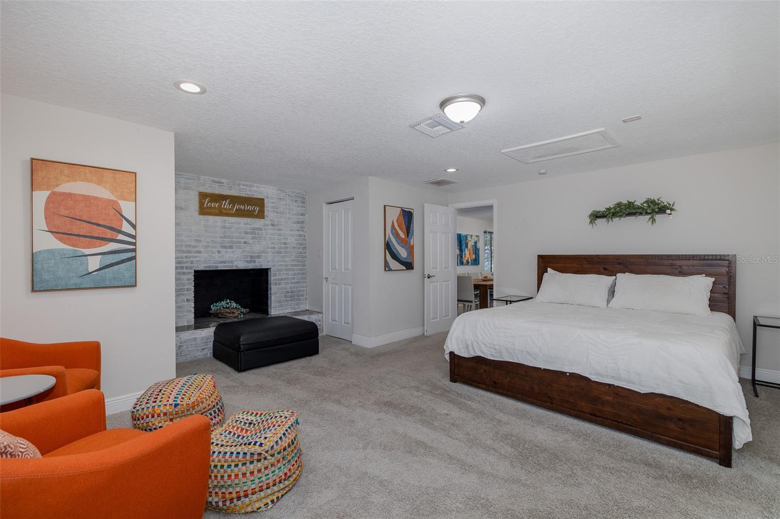 DE SOTO ESTATES - Residential