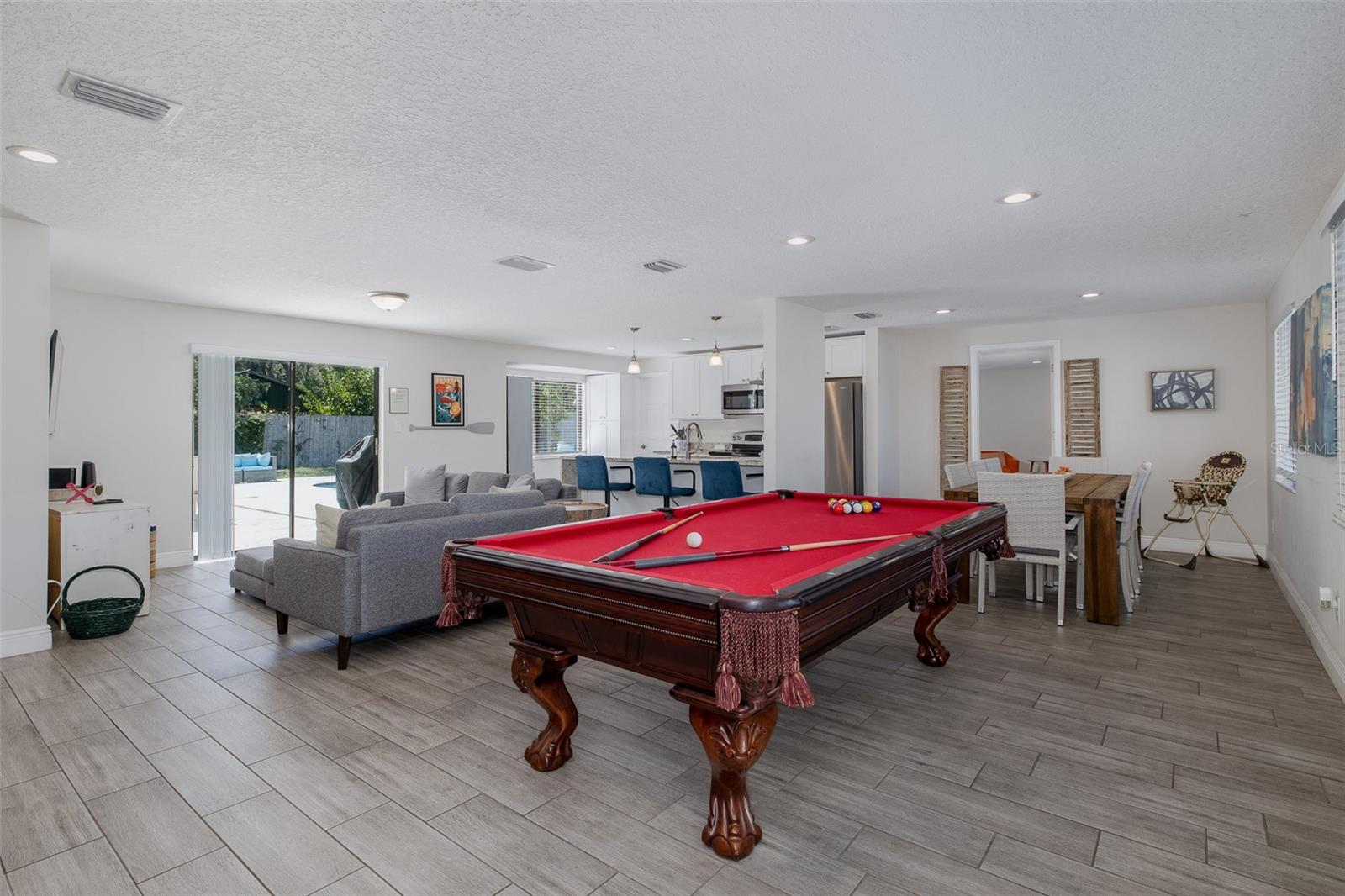 DE SOTO ESTATES - Residential