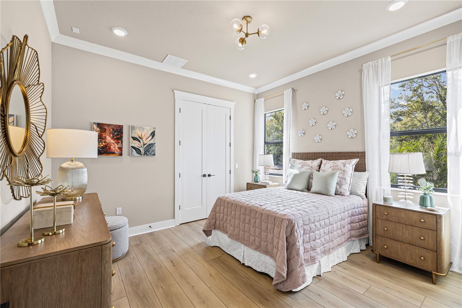 NORTH LAKE ESTATES - Residential