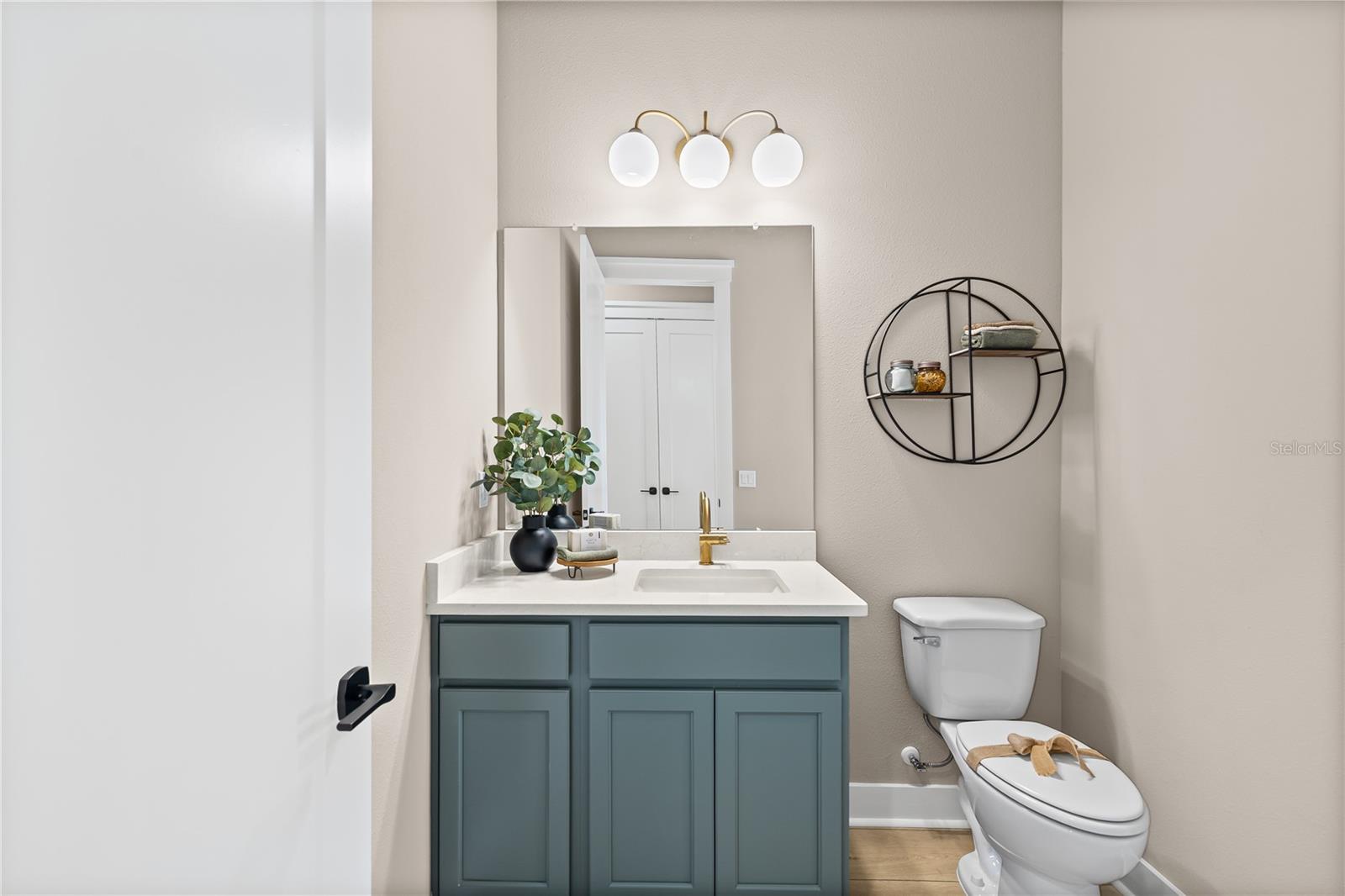 NORTH LAKE ESTATES - Residential