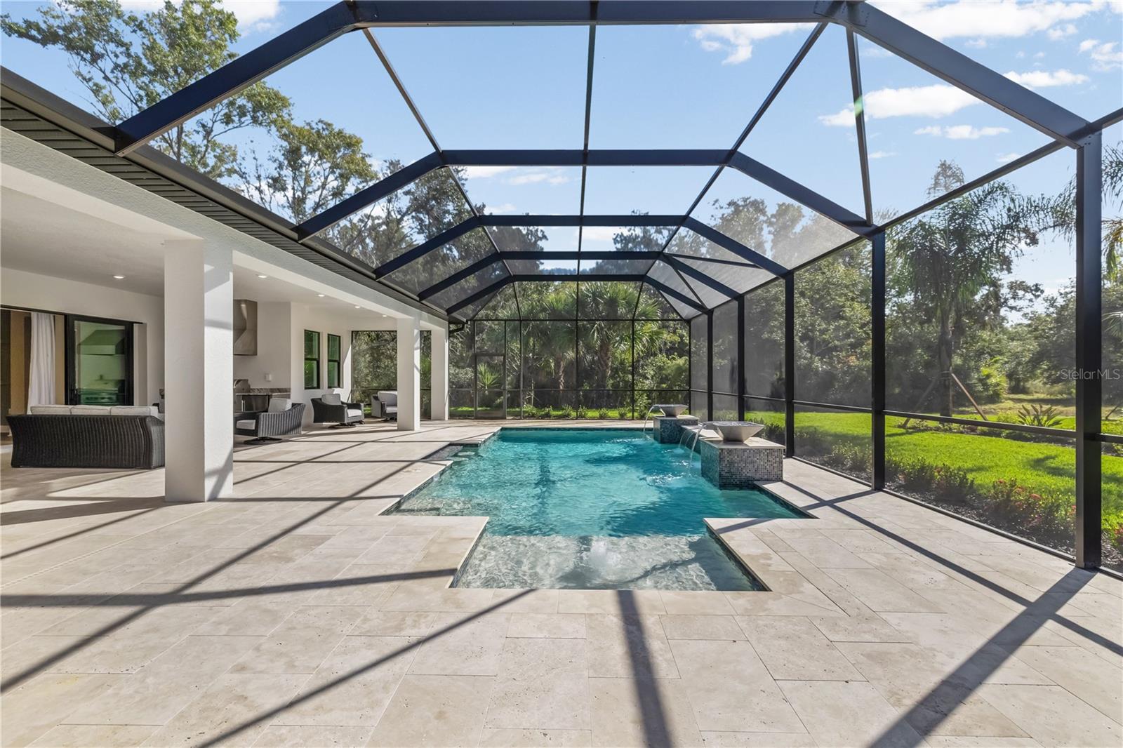 NORTH LAKE ESTATES - Residential