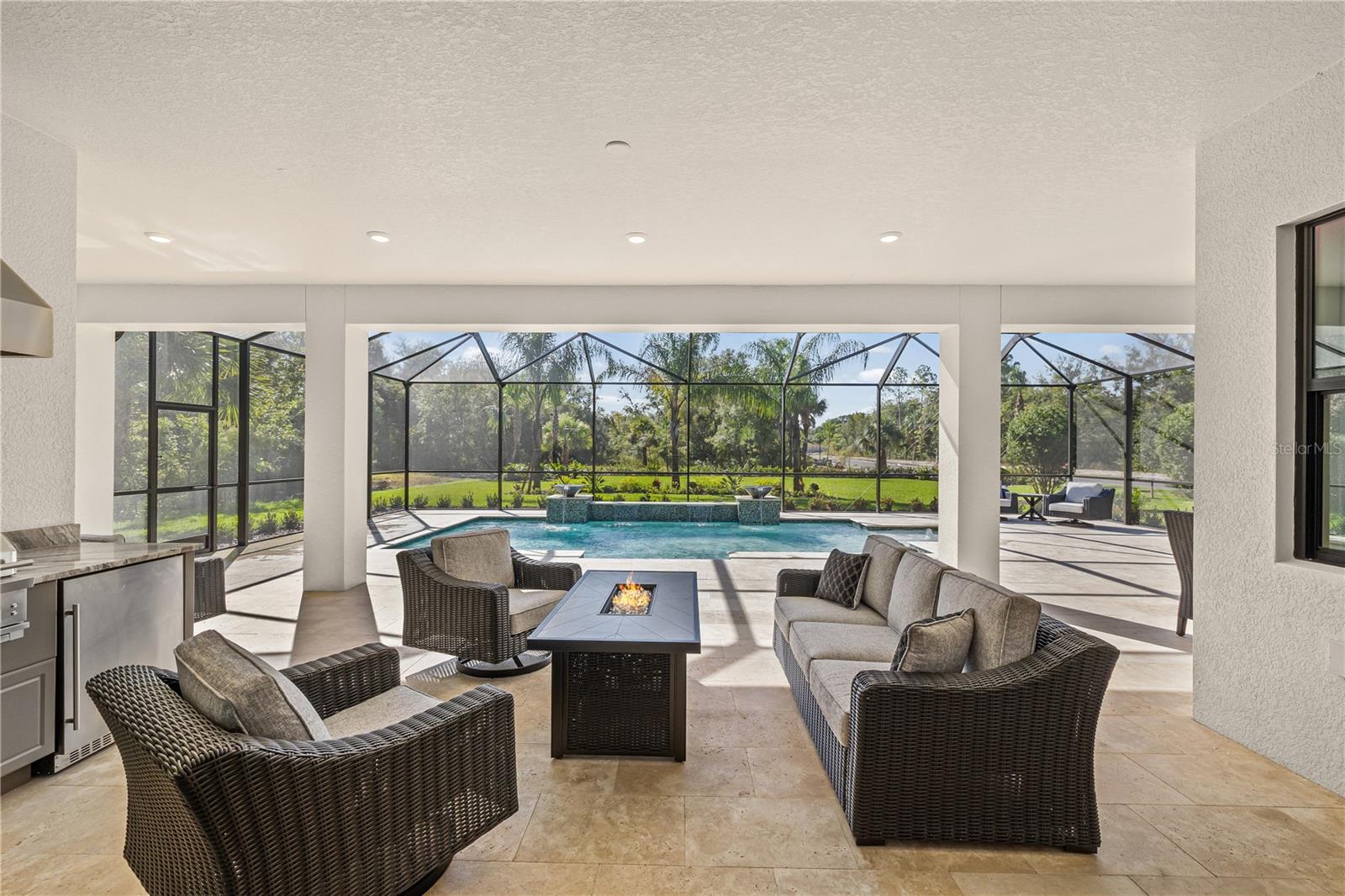 NORTH LAKE ESTATES - Residential