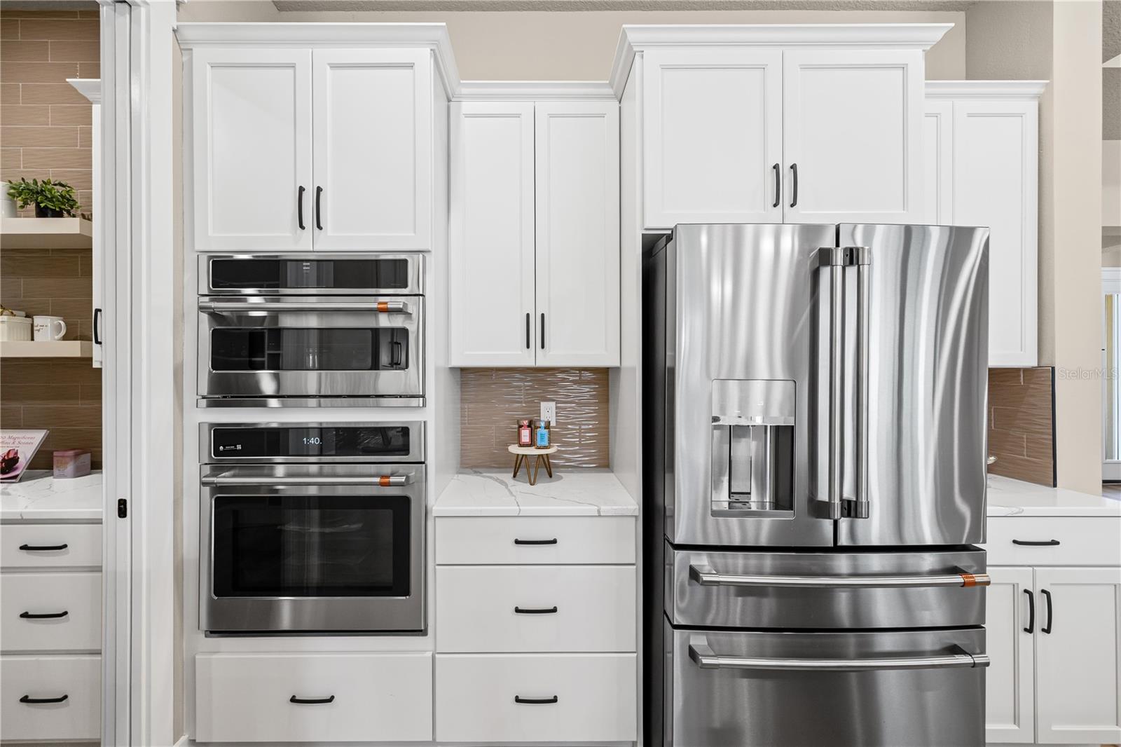 NORTH LAKE ESTATES - Residential