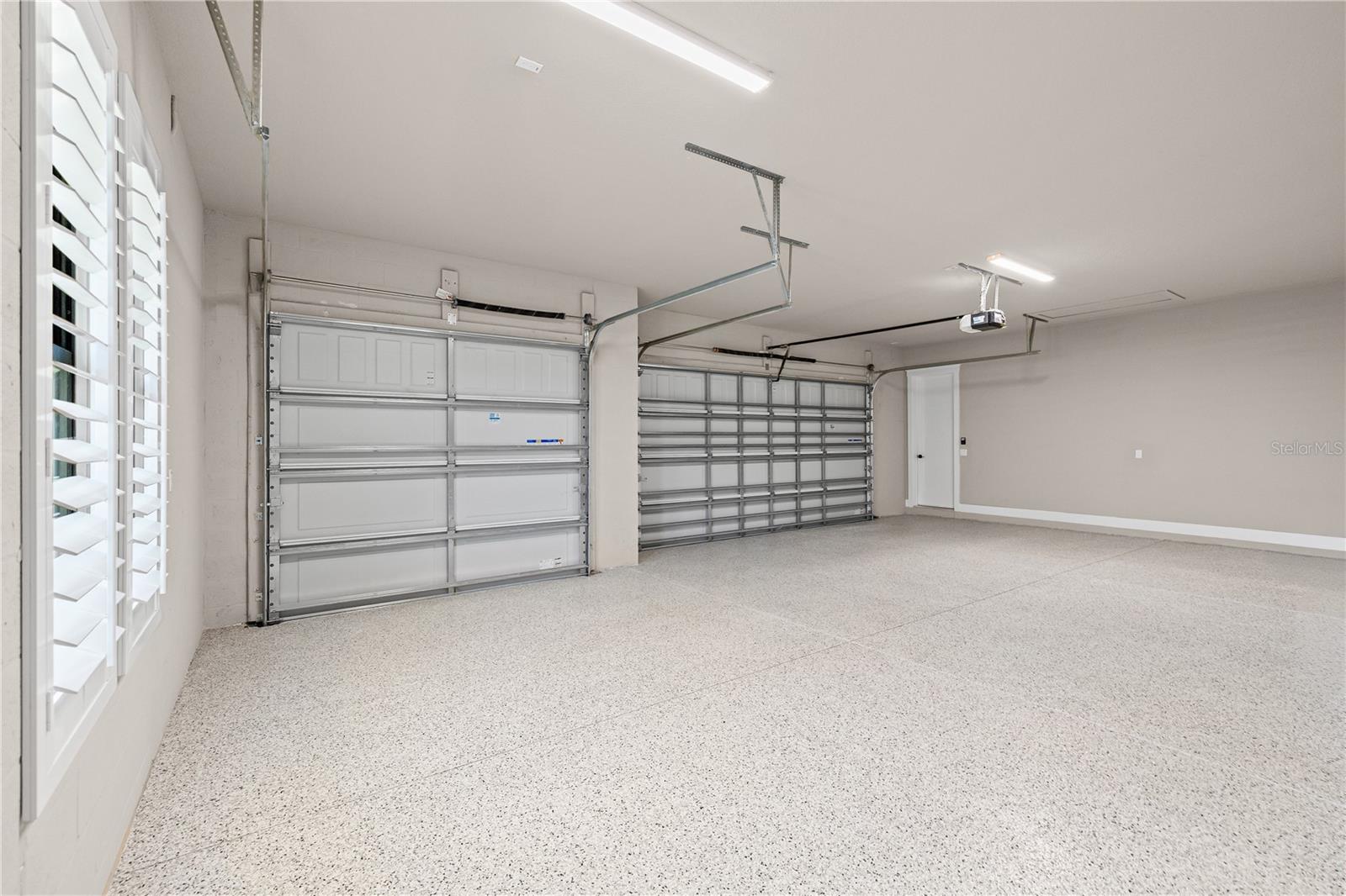 NORTH LAKE ESTATES - Residential