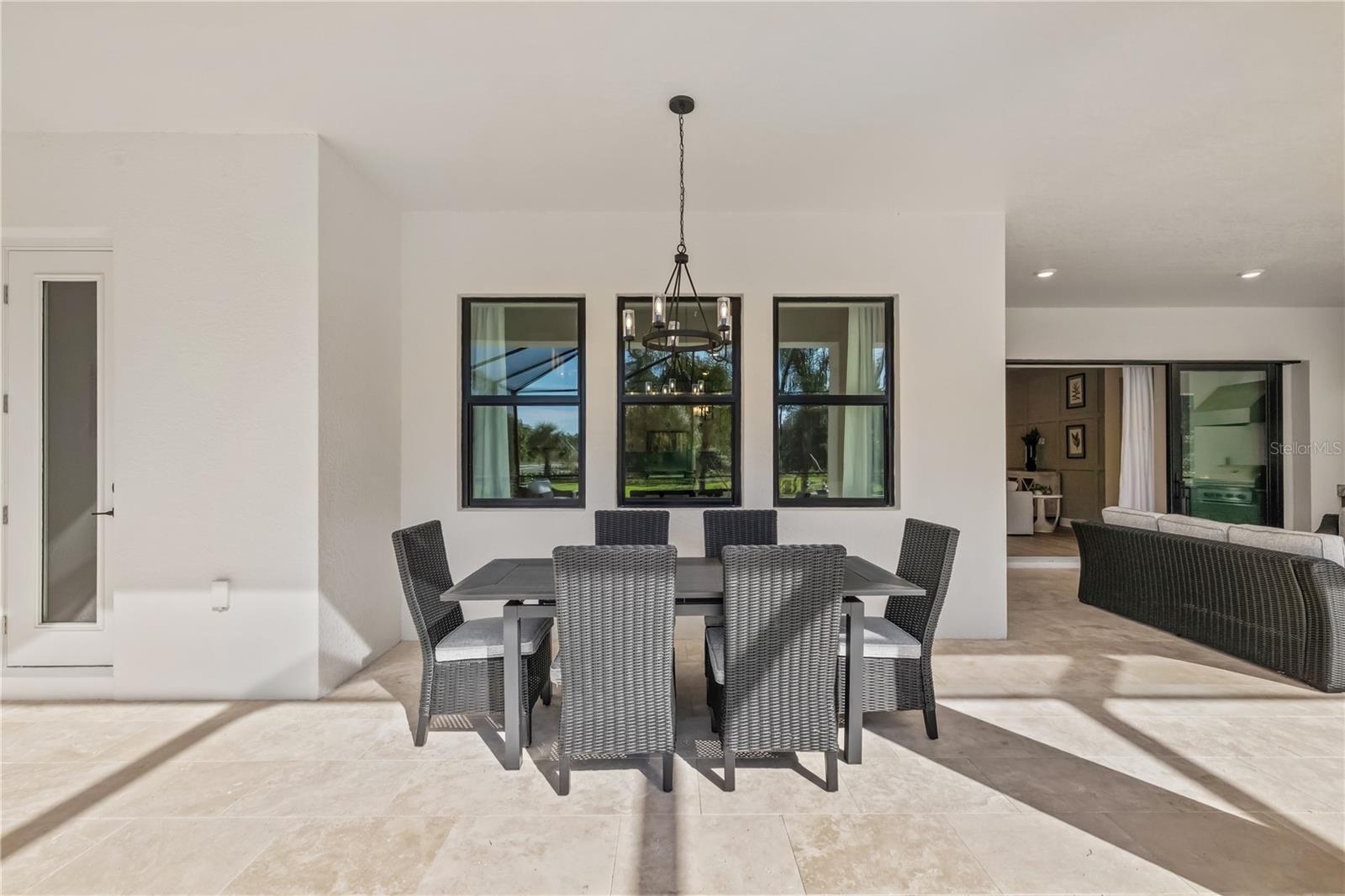 NORTH LAKE ESTATES - Residential