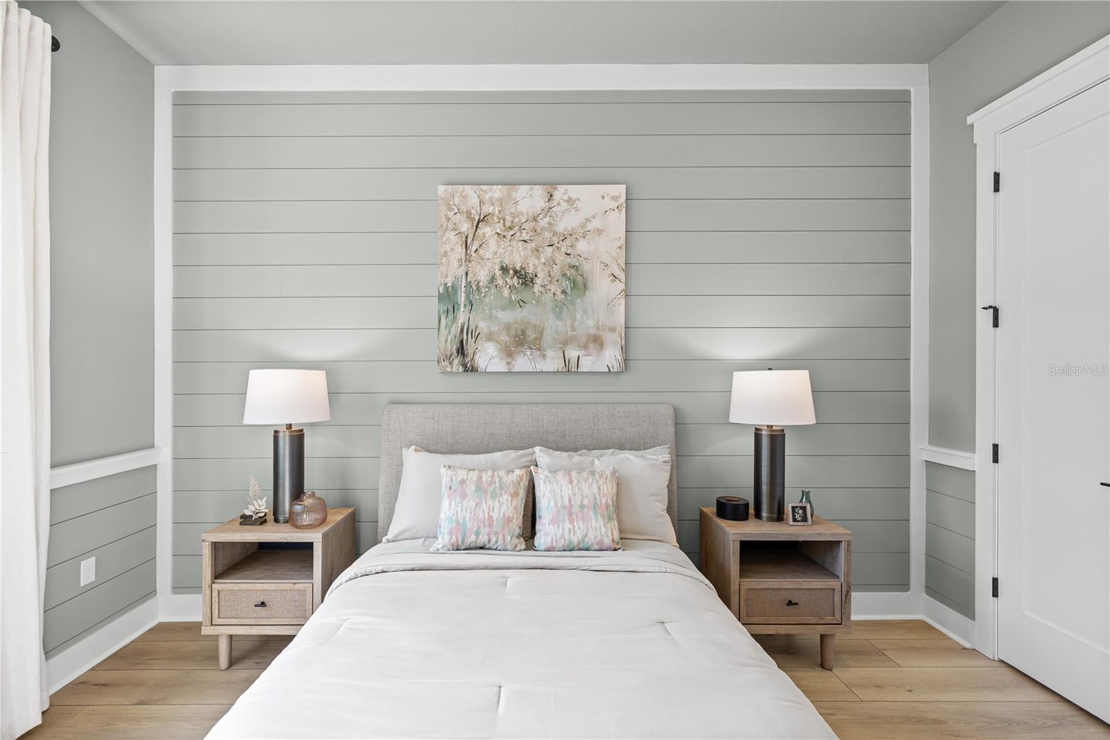 NORTH LAKE ESTATES - Residential