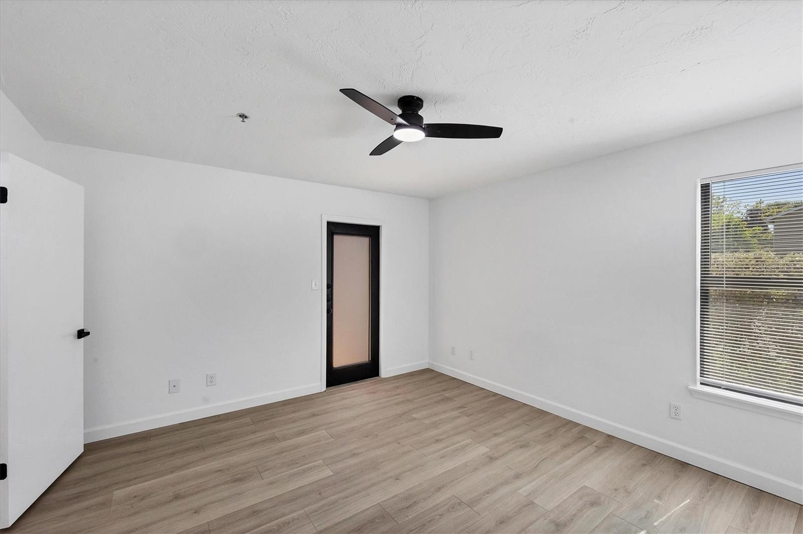 VINTAGE GRAND - Residential