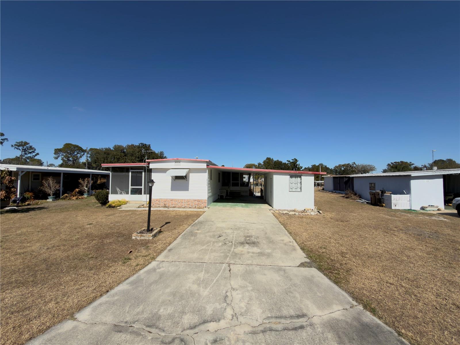 WESTERN SHORES - Residential