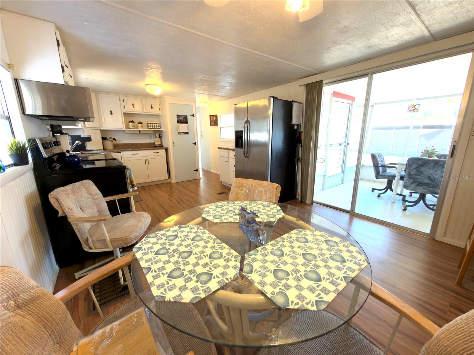 WESTERN SHORES - Residential