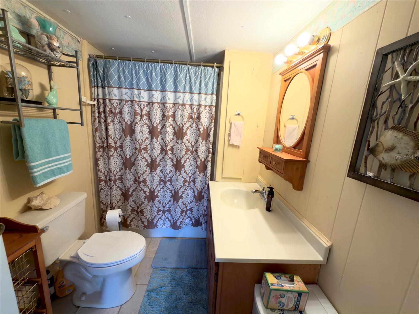 WESTERN SHORES - Residential