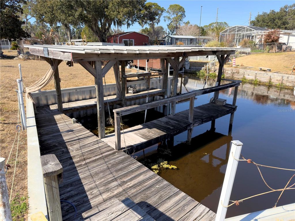 Photo of 12033 Lake Pines Road, Leesburg, FL 34788 (MLS # G5107682)