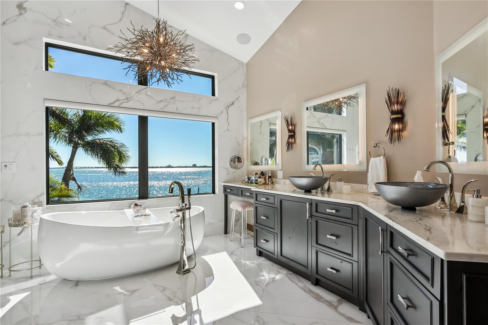 KIPPS COLONY ESTATES AT PASADENA YACHT/COUNTRY CL - Residential