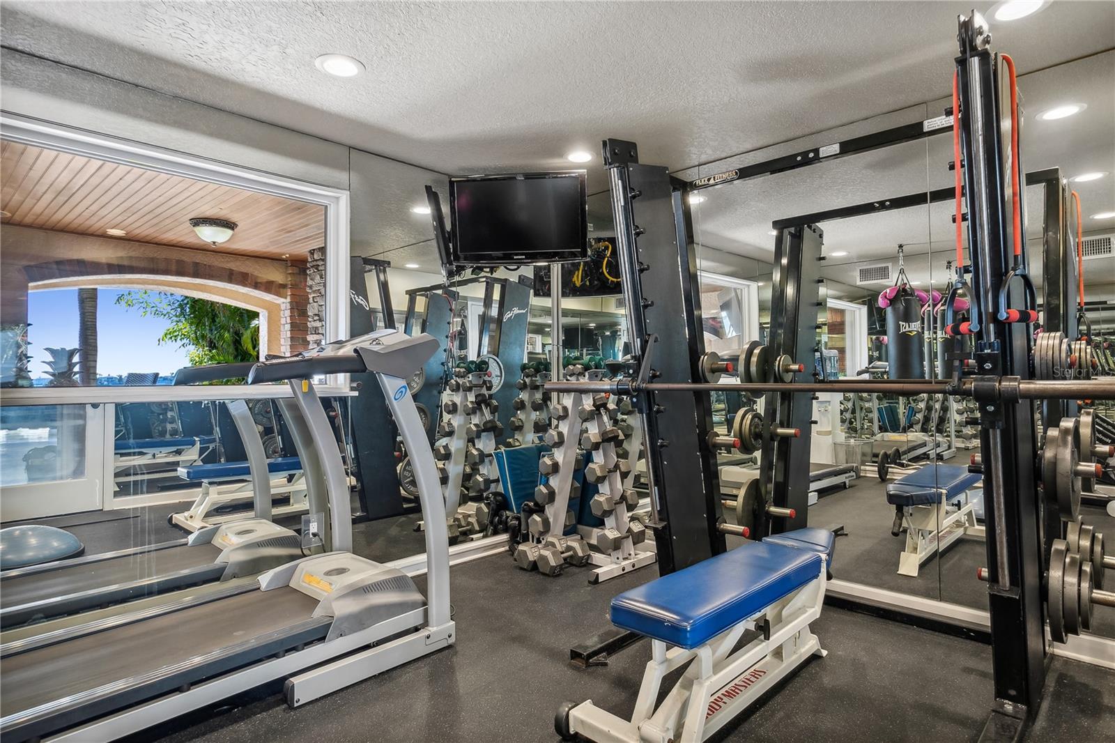 KIPPS COLONY ESTATES AT PASADENA YACHT/COUNTRY CL - Residential