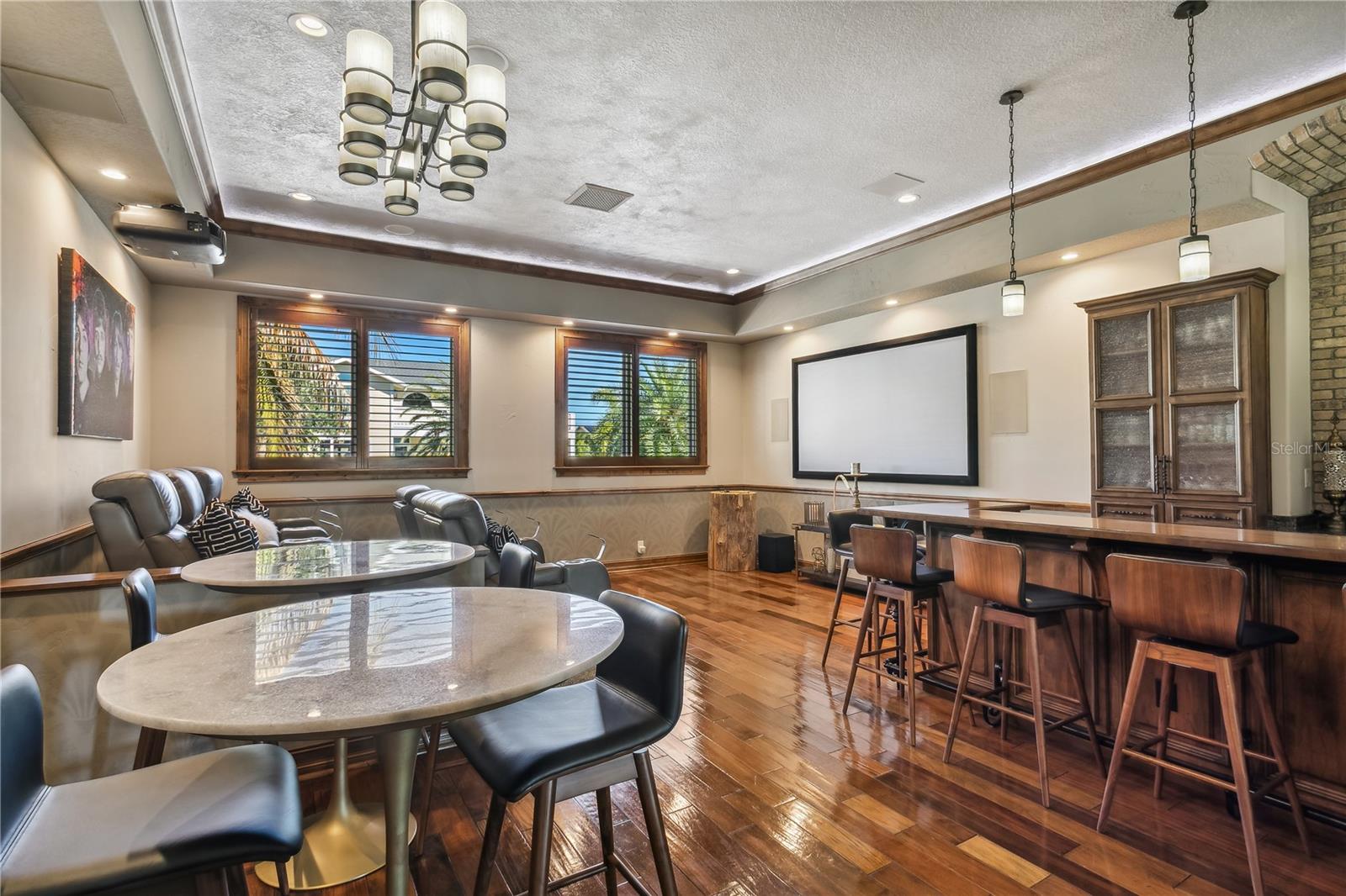 KIPPS COLONY ESTATES AT PASADENA YACHT/COUNTRY CL - Residential