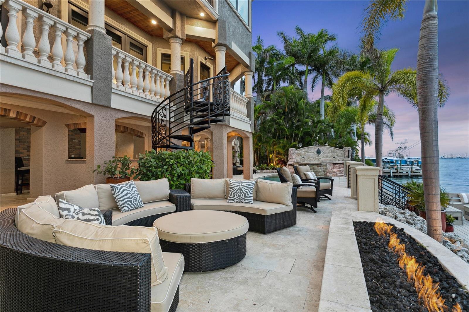 KIPPS COLONY ESTATES AT PASADENA YACHT/COUNTRY CL - Residential