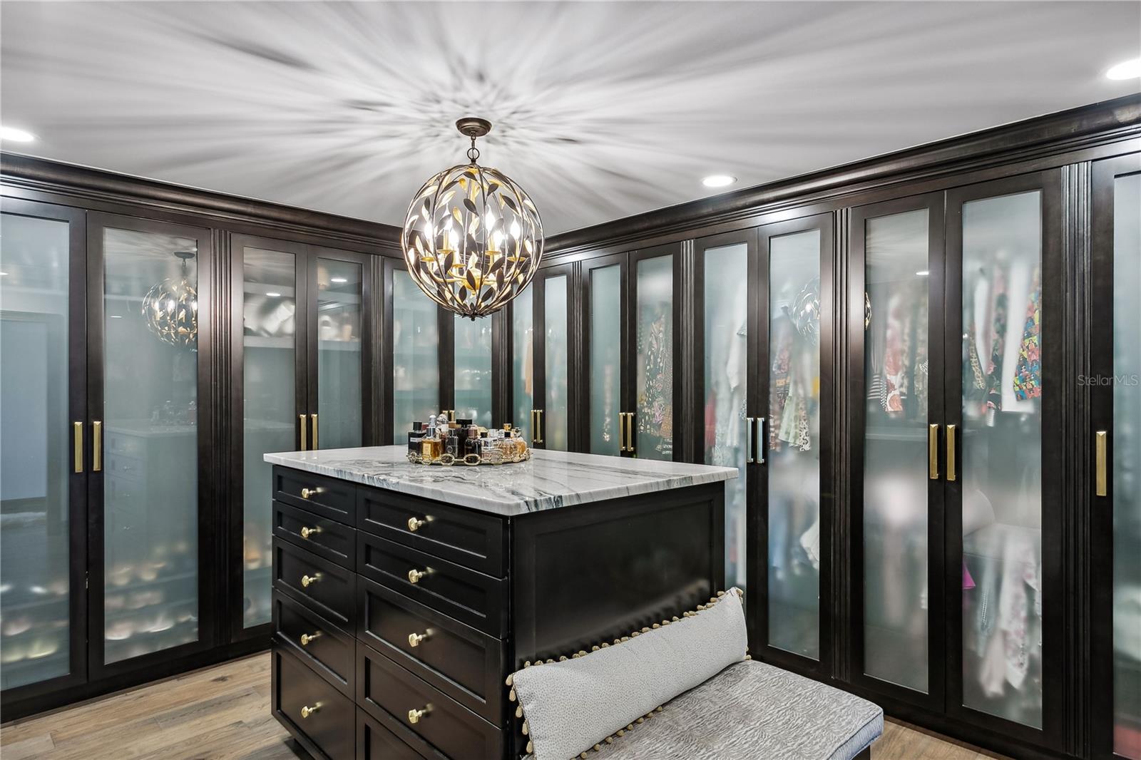 KIPPS COLONY ESTATES AT PASADENA YACHT/COUNTRY CL - Residential