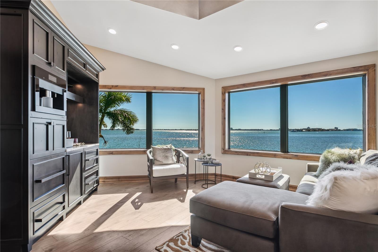 KIPPS COLONY ESTATES AT PASADENA YACHT/COUNTRY CL - Residential