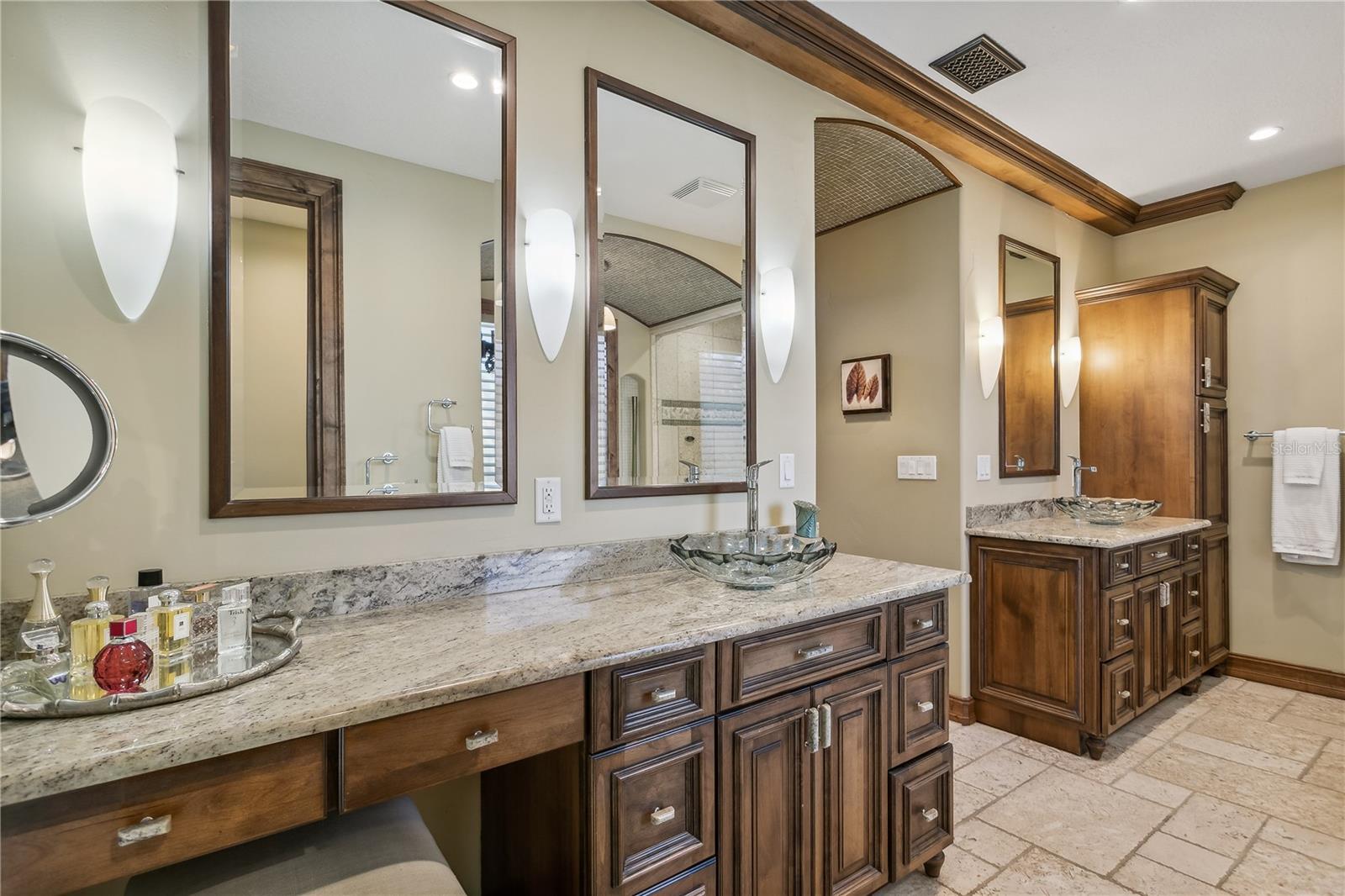 KIPPS COLONY ESTATES AT PASADENA YACHT/COUNTRY CL - Residential