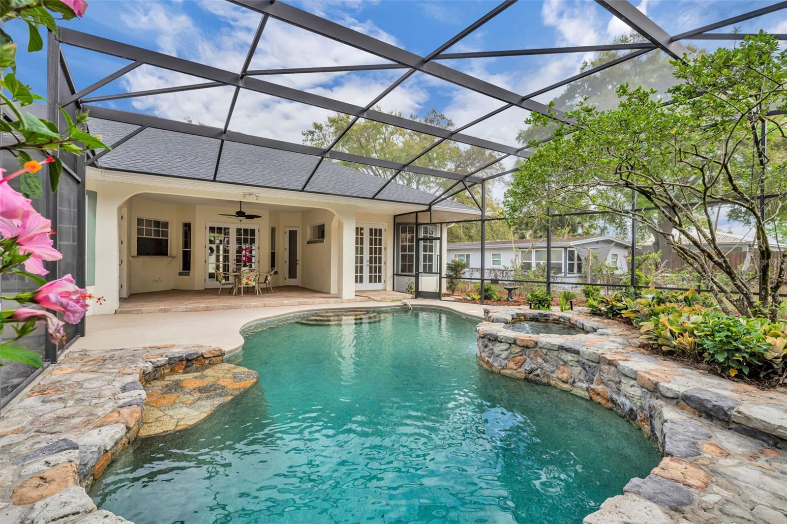 TEMPLE TERRACE - Residential