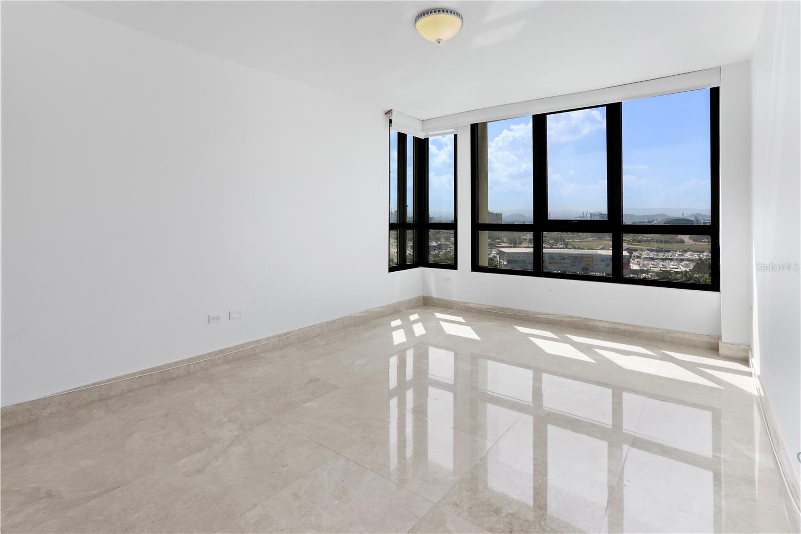 CARIBE PLAZA CONDOMINIUM - Residential