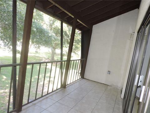 Condominium in LAKE WALES FL 212 LA CASA 25.jpg