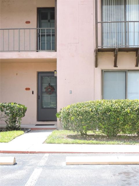 A home in LAKE WALES