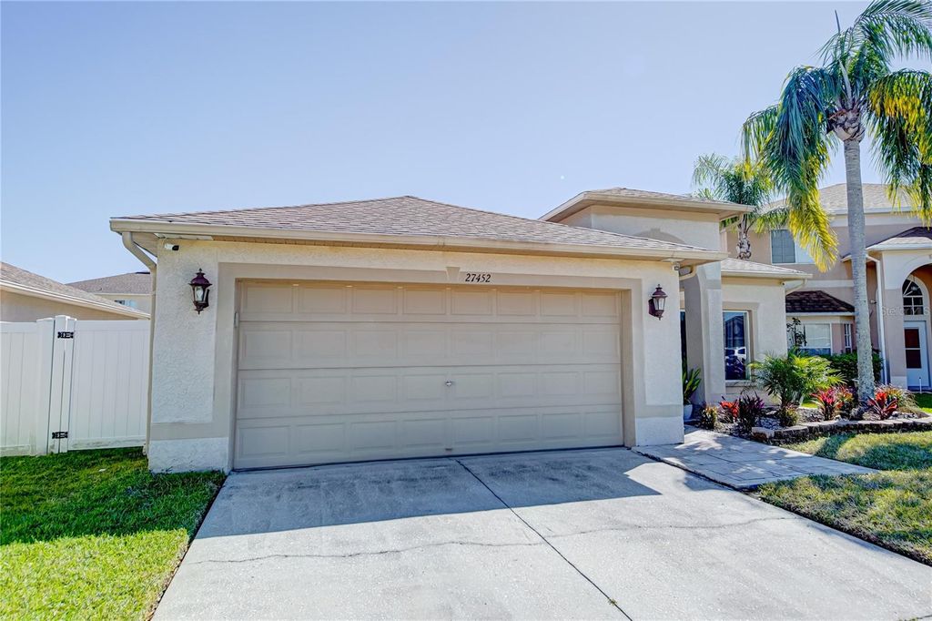 Photo of 27452 Amelia Isle Court, Wesley Chapel, FL 33544 (MLS # O6290904)