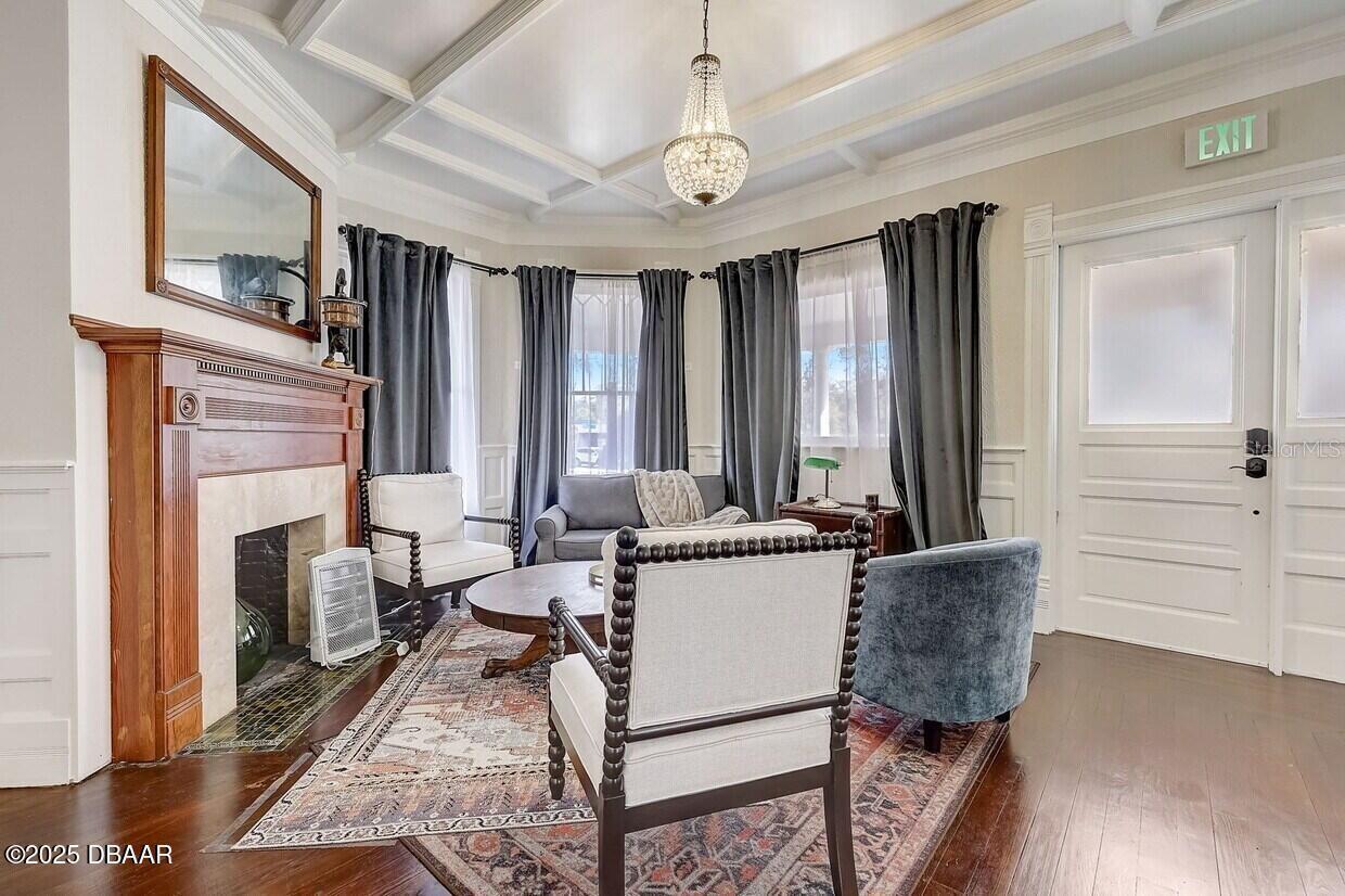 HODGMANS DAYTONA - Residential Income