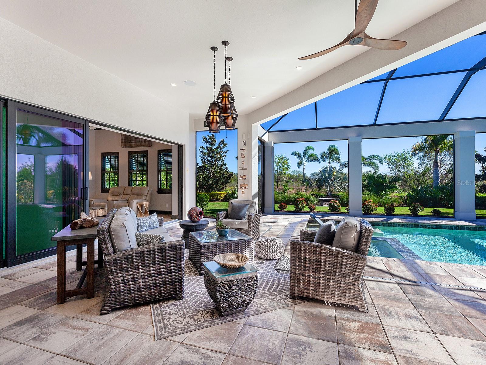 LAKE CLUB - Residential