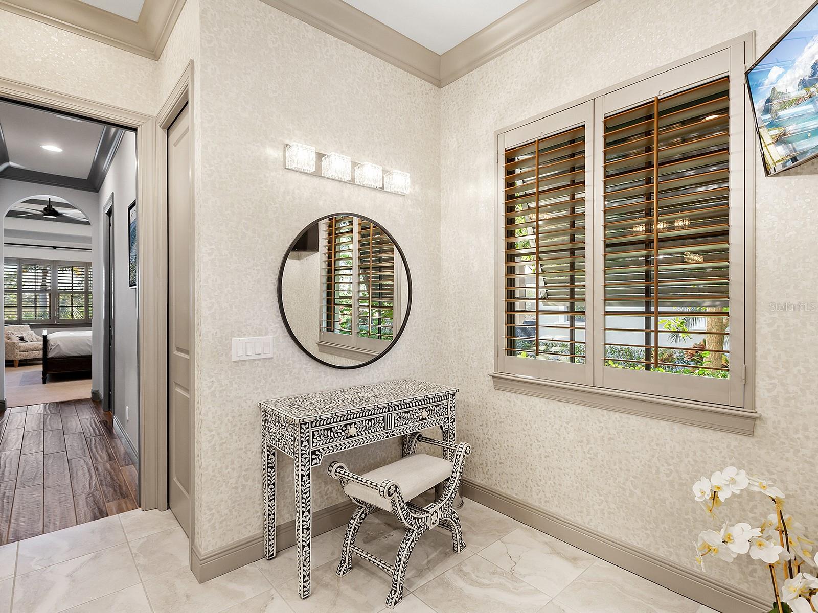 LAKE CLUB - Residential