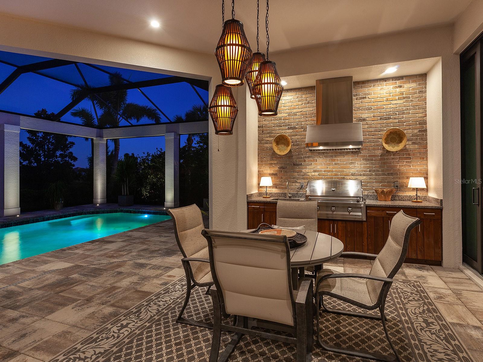 LAKE CLUB - Residential