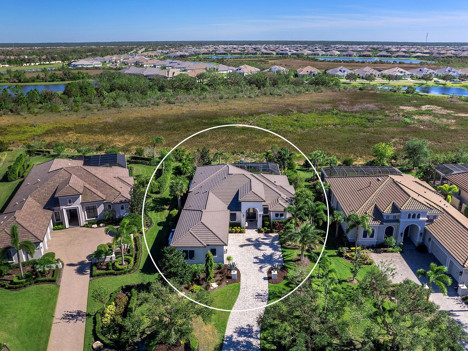 LAKE CLUB - Residential