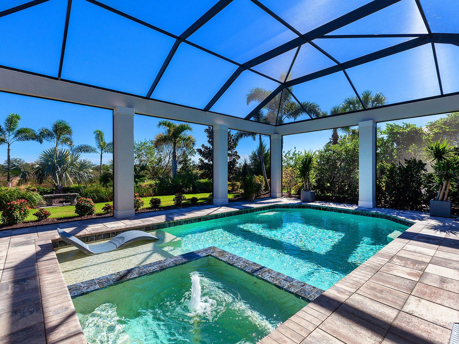 LAKE CLUB - Residential