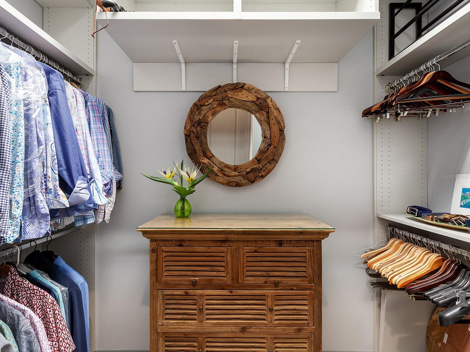 LAKE CLUB - Residential