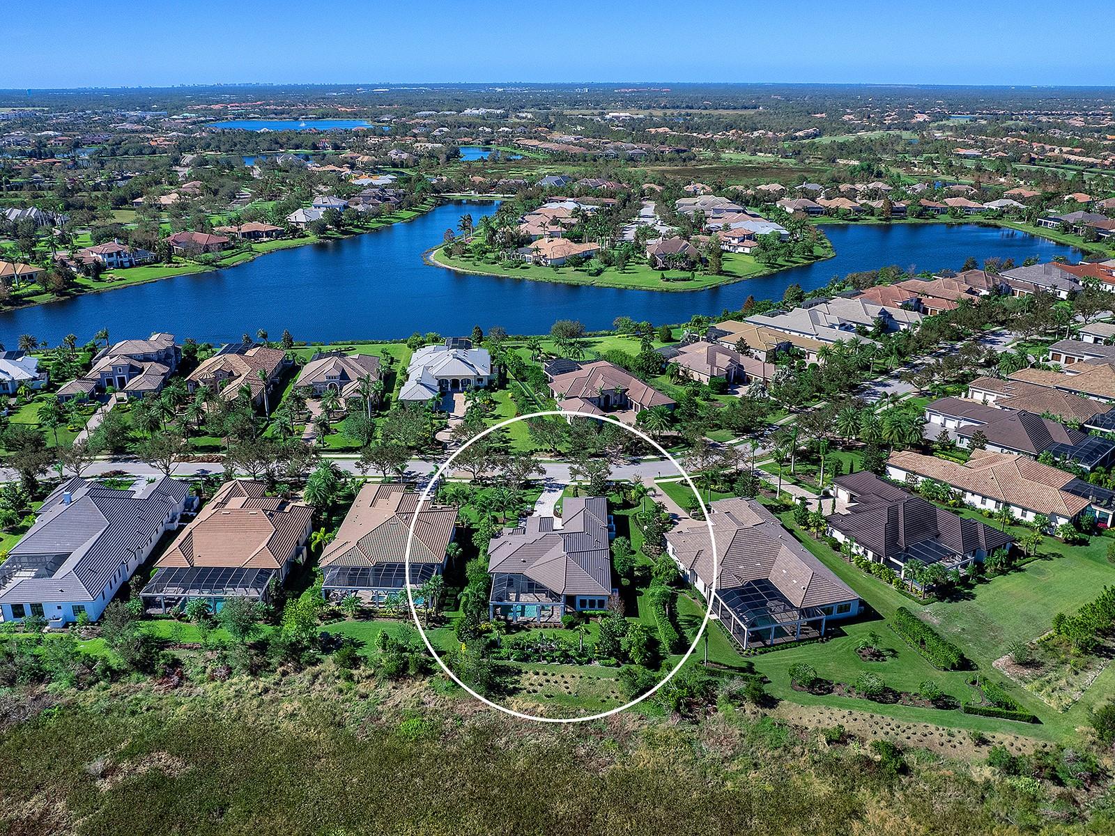 LAKE CLUB - Residential