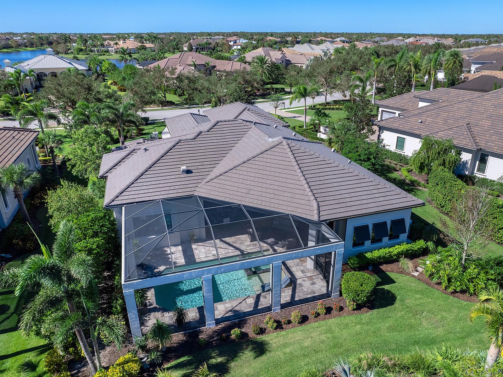 LAKE CLUB - Residential