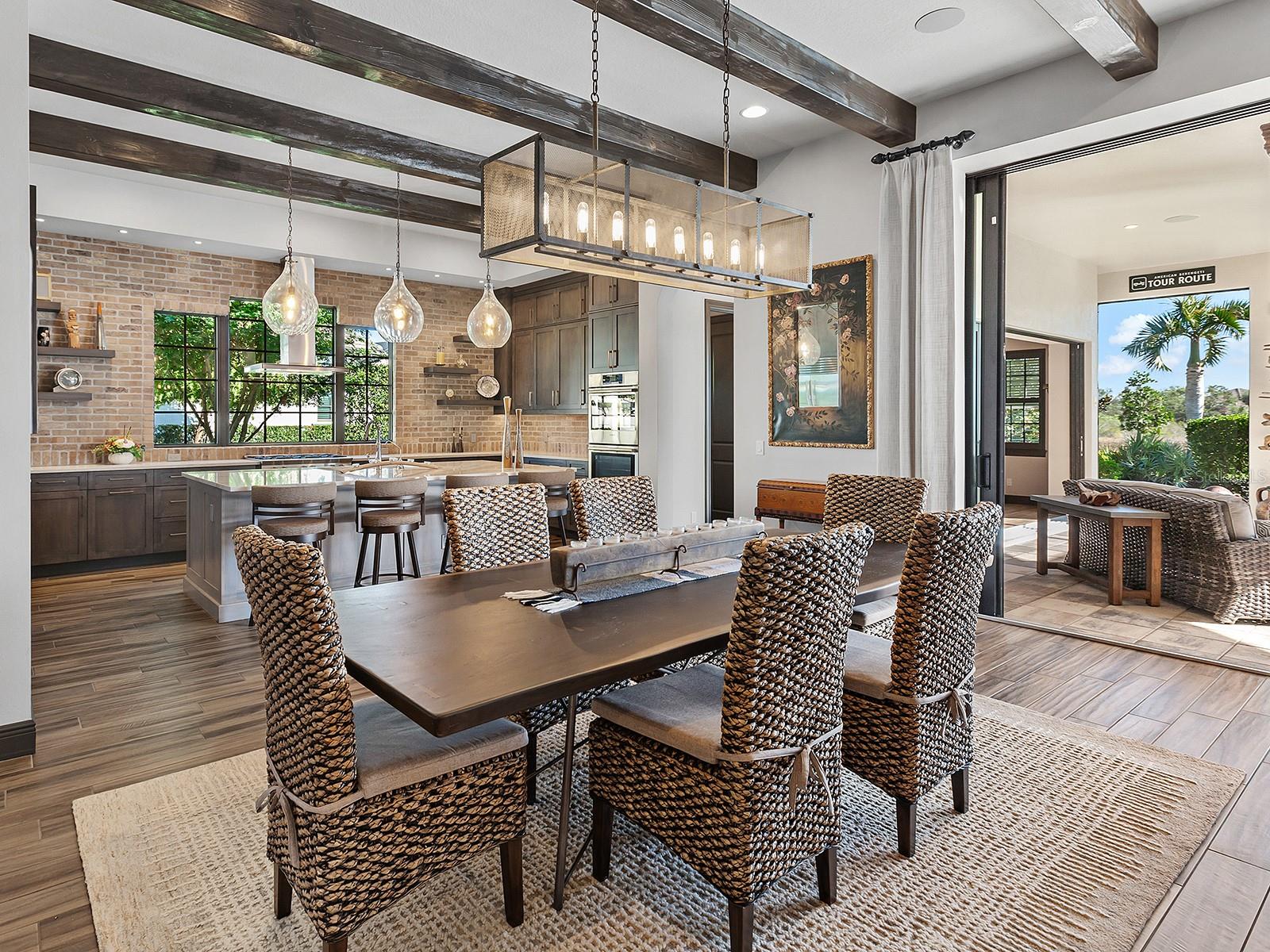 LAKE CLUB - Residential