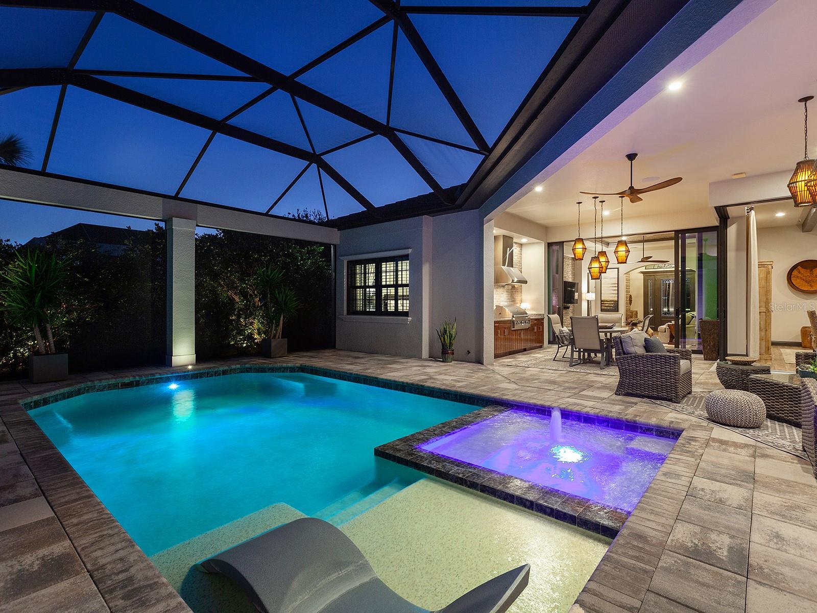 LAKE CLUB - Residential