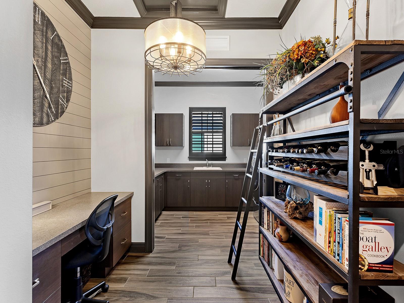 LAKE CLUB - Residential