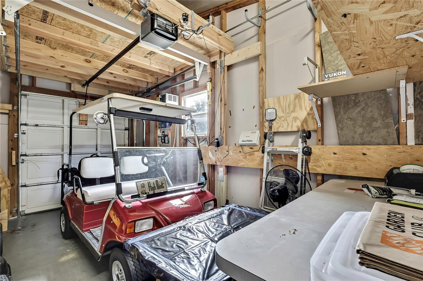 HIGH POINT COMMUNITY - Residential