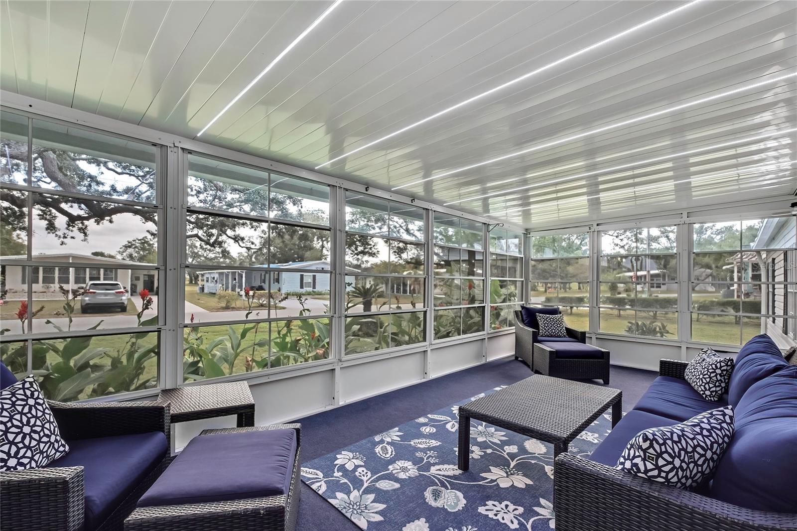 HIGH POINT COMMUNITY - Residential