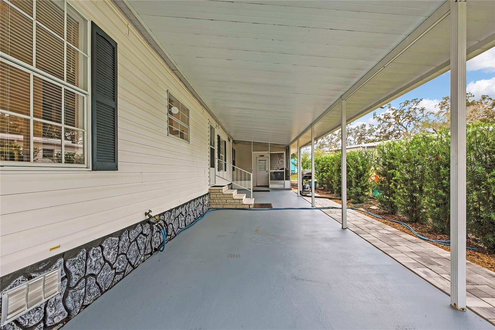 HIGH POINT COMMUNITY - Residential