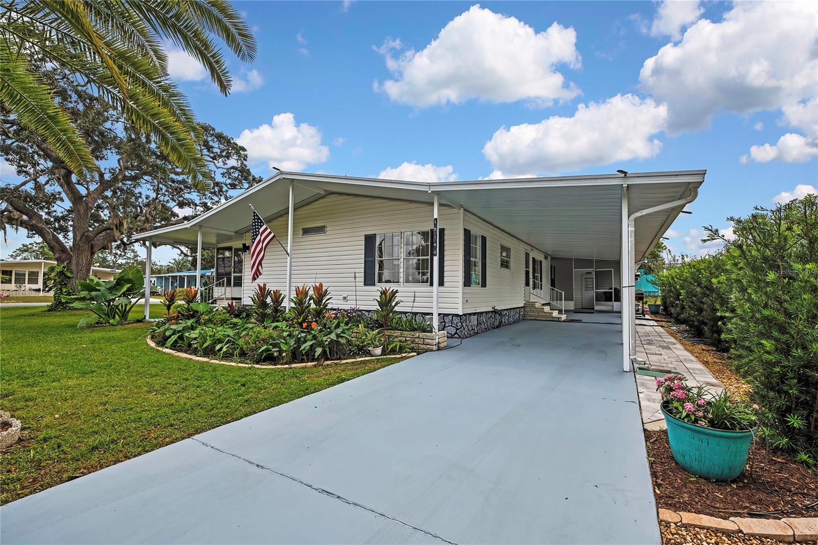 HIGH POINT COMMUNITY - Residential