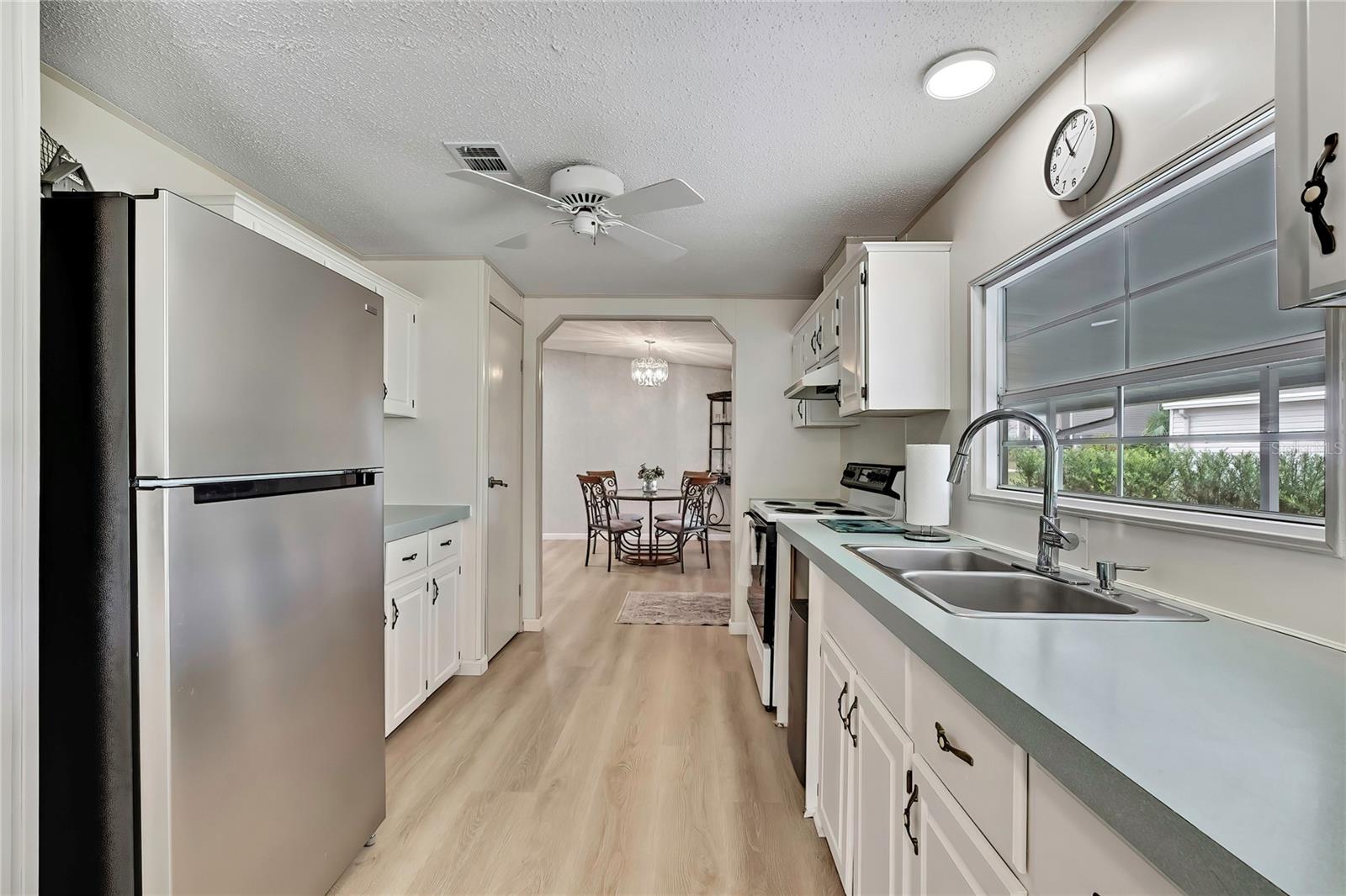 HIGH POINT COMMUNITY - Residential