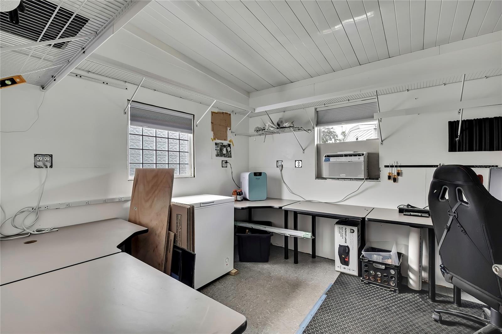 HIGH POINT COMMUNITY - Residential