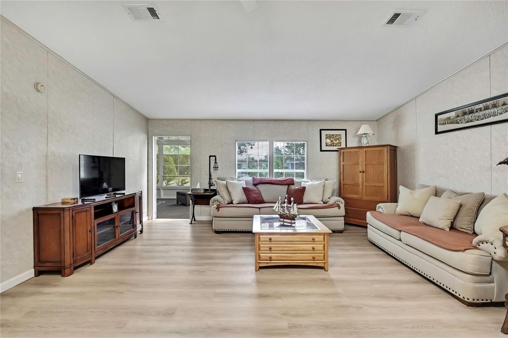 Photo of 12160 Sara St, Brooksville, FL 34613 (MLS # TB8443294)