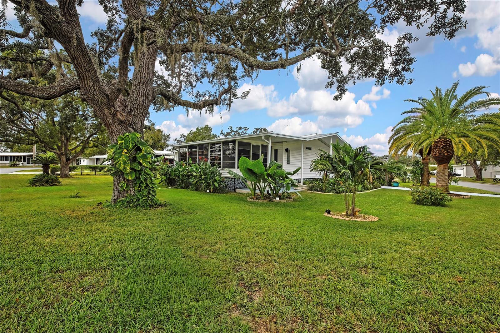 HIGH POINT COMMUNITY - Residential