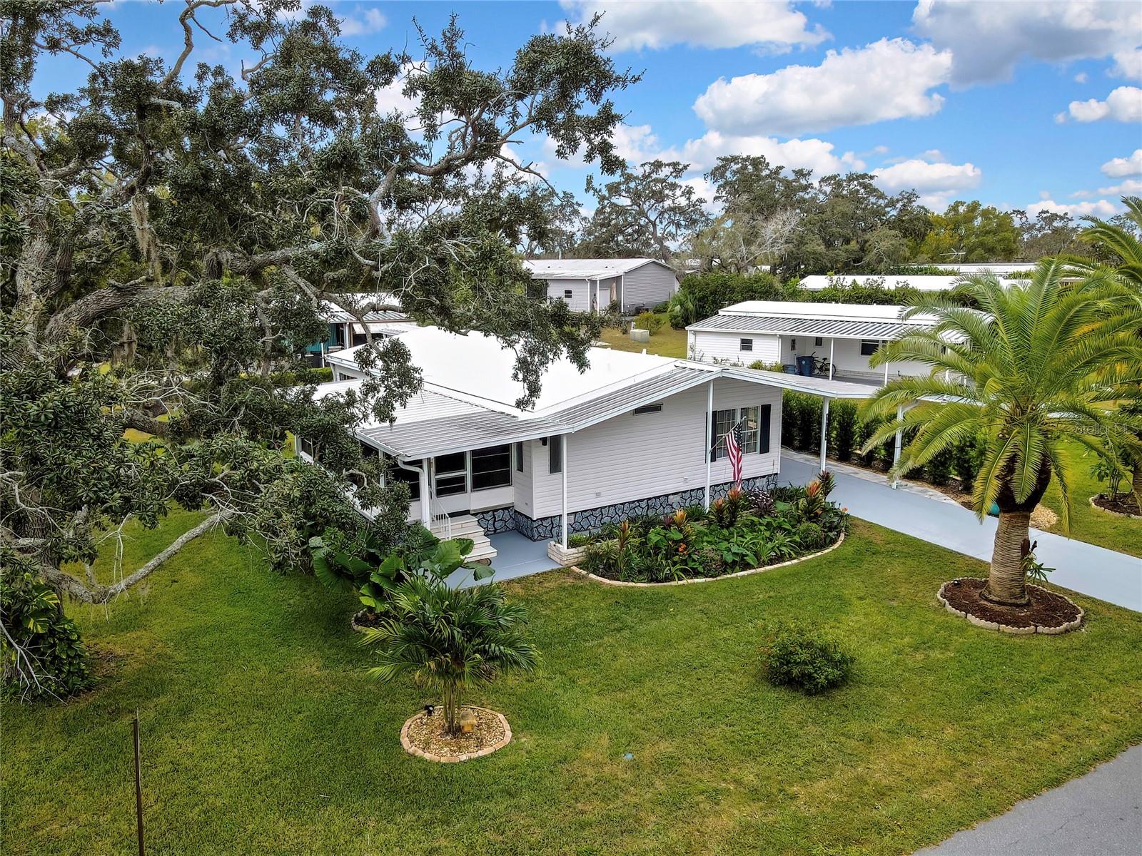 HIGH POINT COMMUNITY - Residential