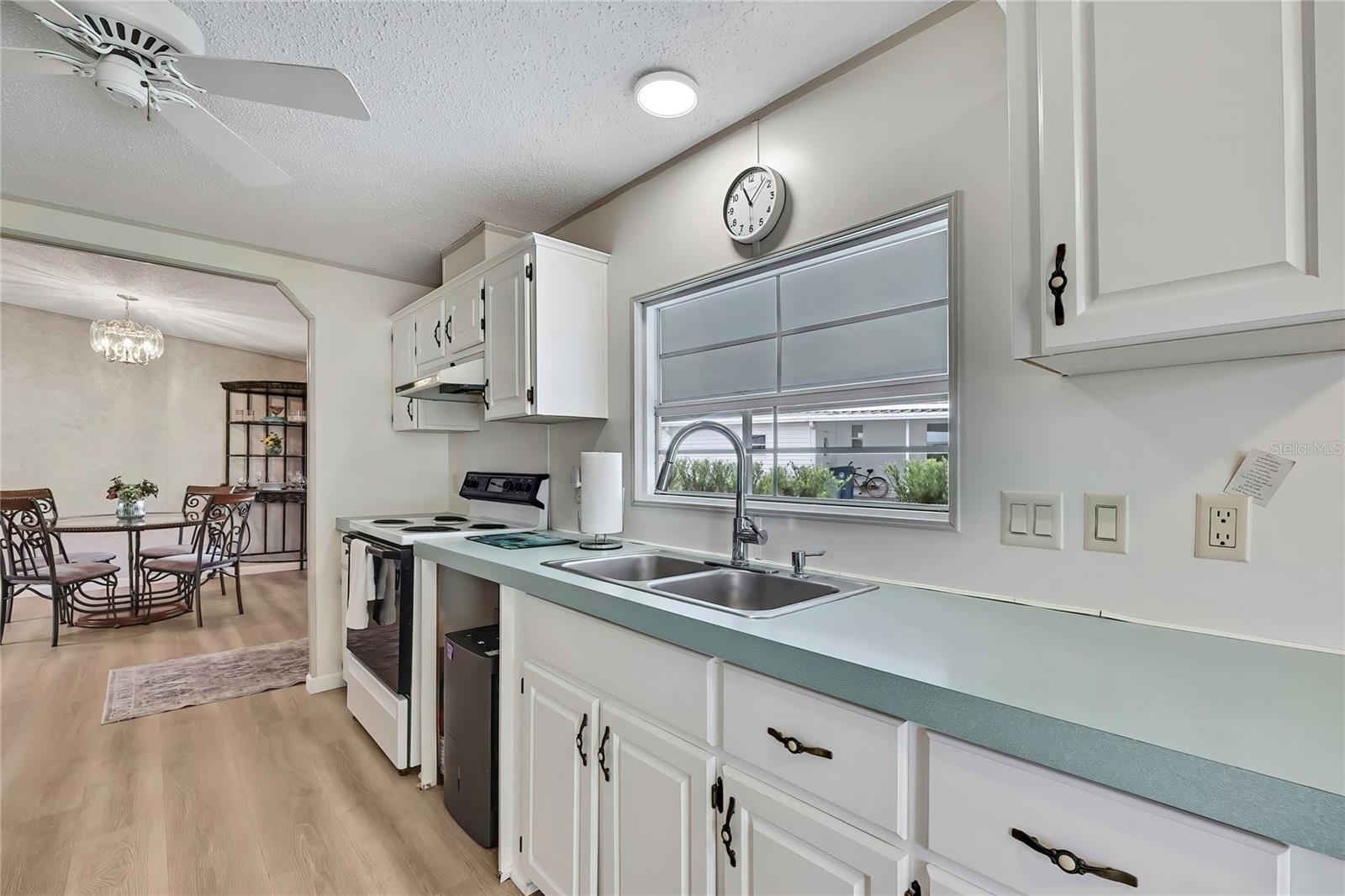 HIGH POINT COMMUNITY - Residential