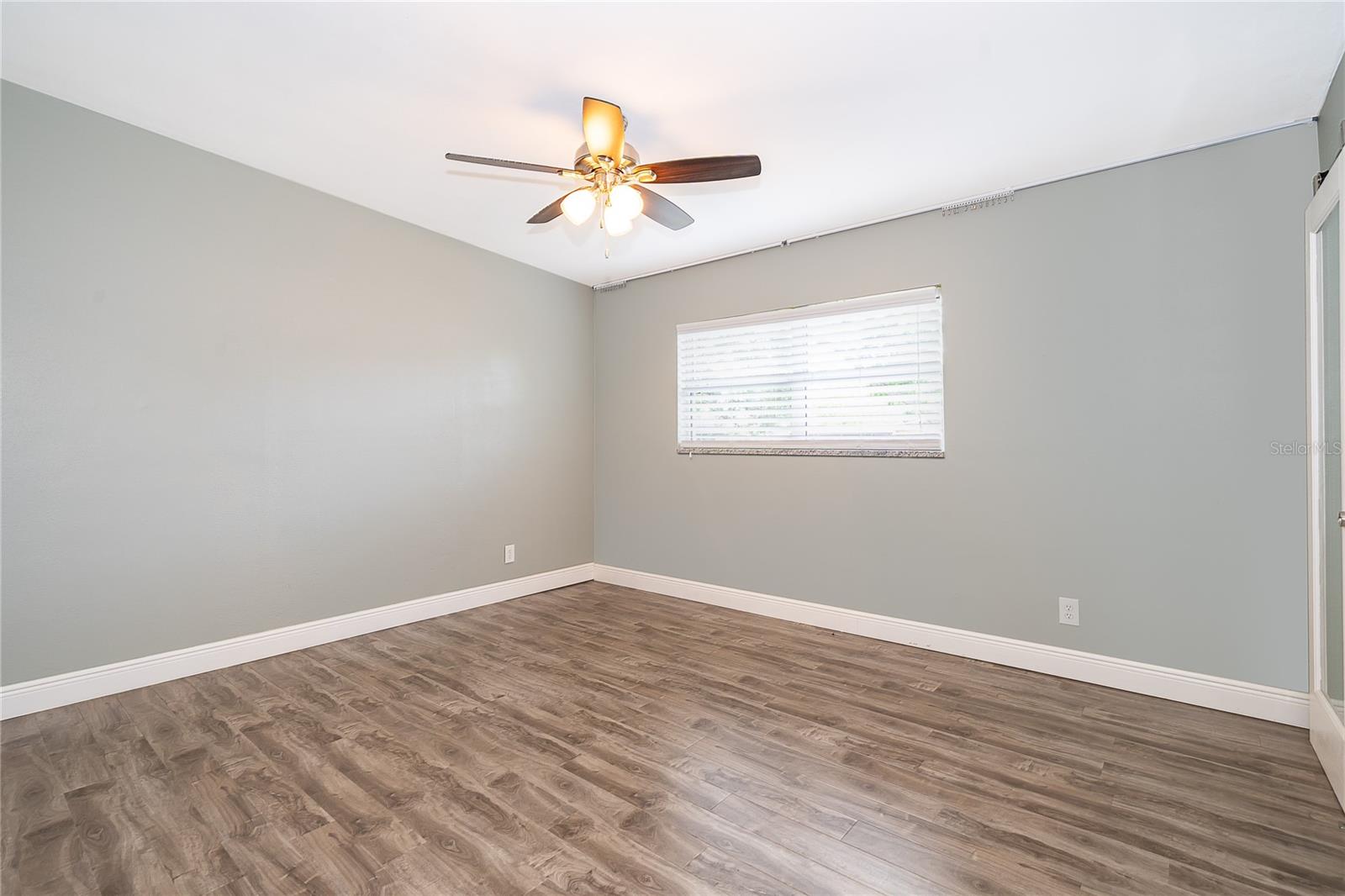 DOVER SHORES NINTH ADD - Residential